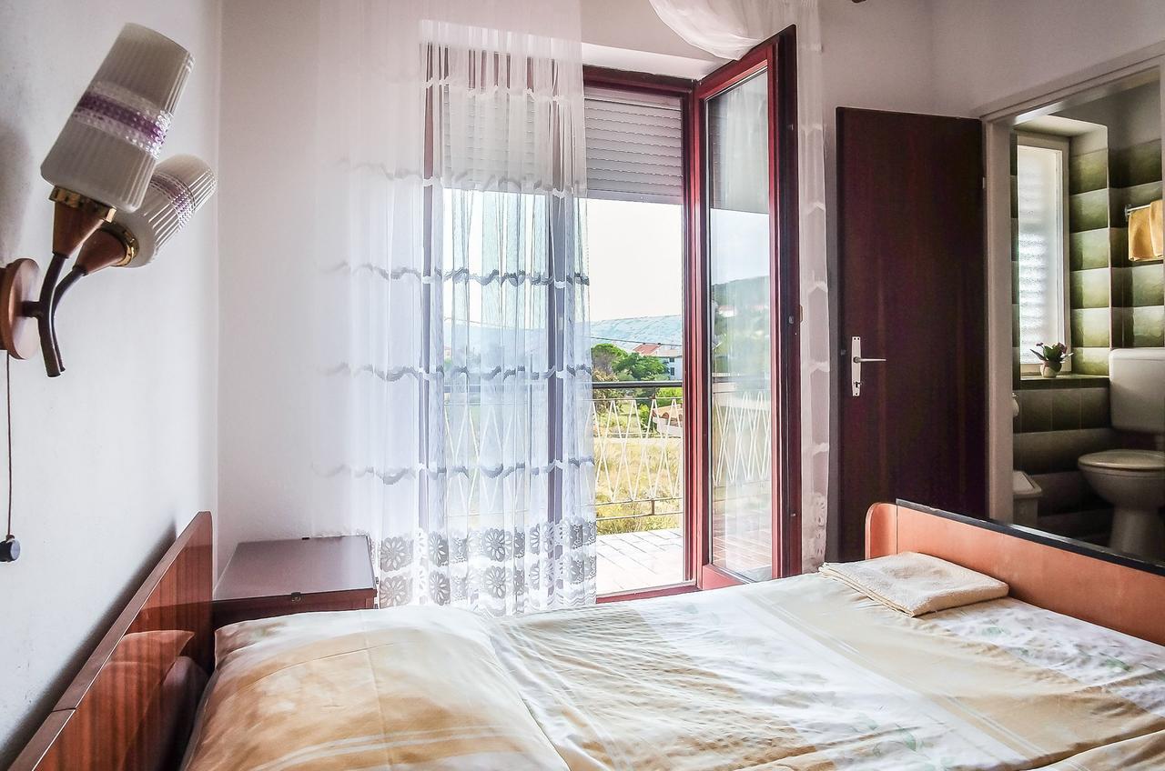 Apartments Biserka Barbat na Rabu Ngoại thất bức ảnh