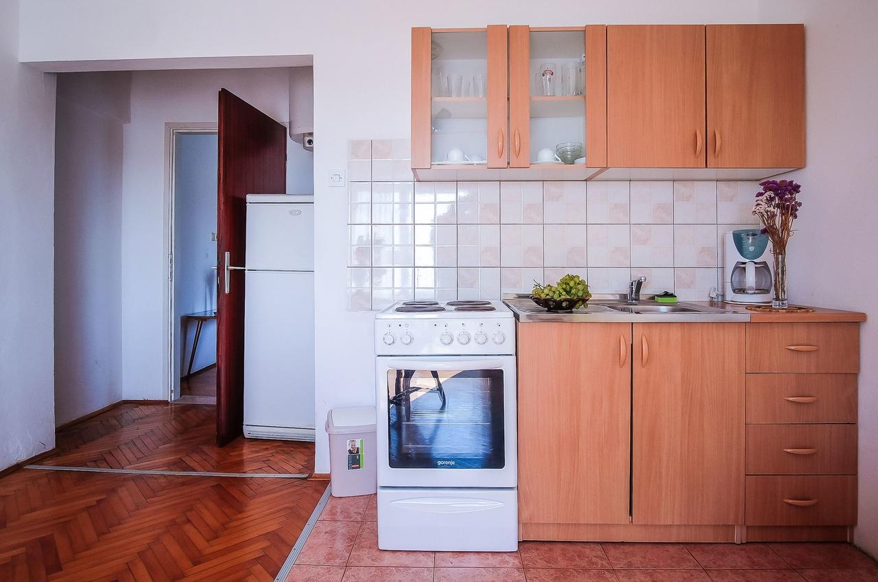 Apartments Biserka Barbat na Rabu Ngoại thất bức ảnh